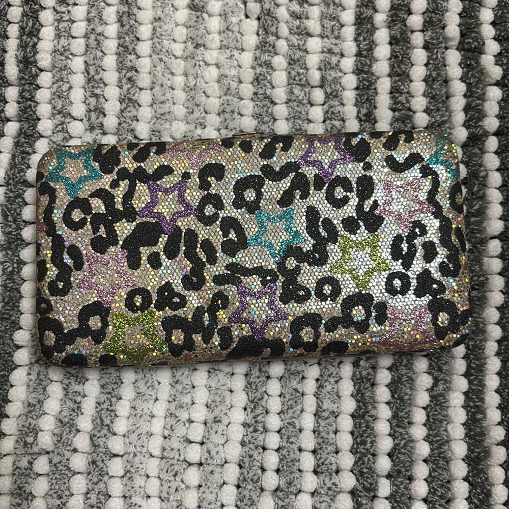 Snap Close Sparkle Wallet